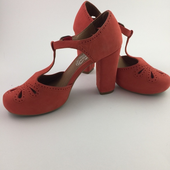 Jeffrey Campbell | Paulina Heels | Great Moments - Picture 2 of 4